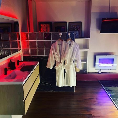 Jacuzzi 9Em Apartment Paris Exterior foto