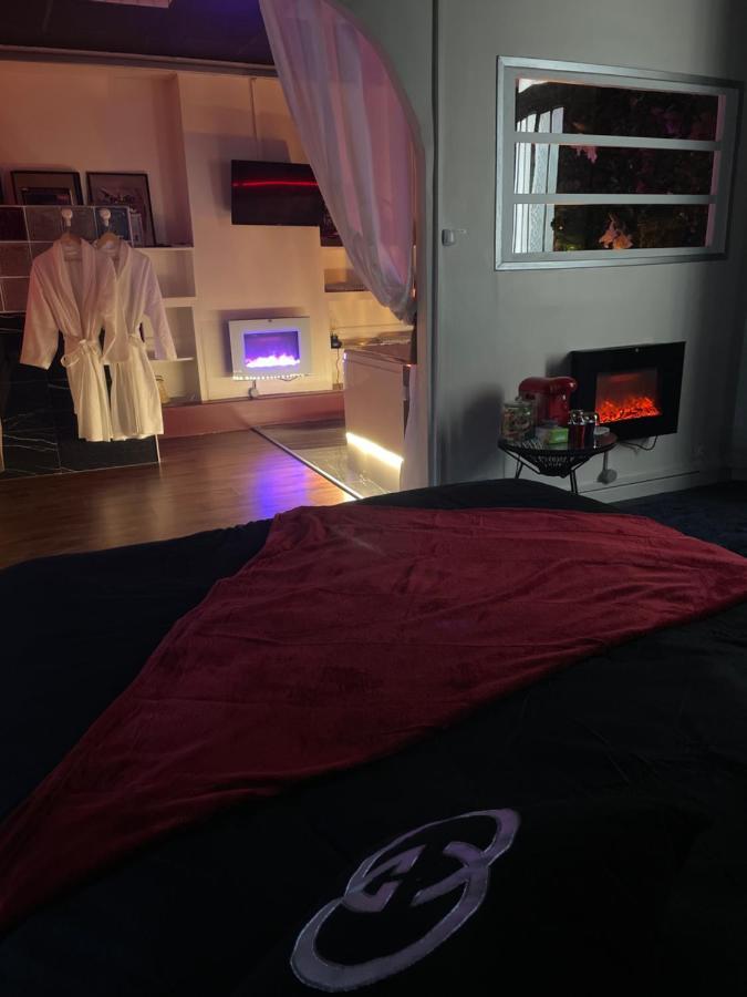 Jacuzzi 9Em Apartment Paris Exterior foto